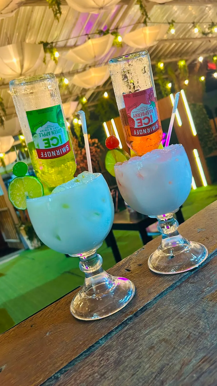 Cócteles frozen preparados con Smirnoff Ice.